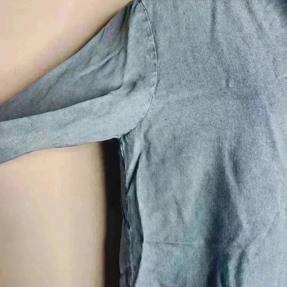 J. Jill women's denim blue pullover blouse size small - Picture 3 of 8